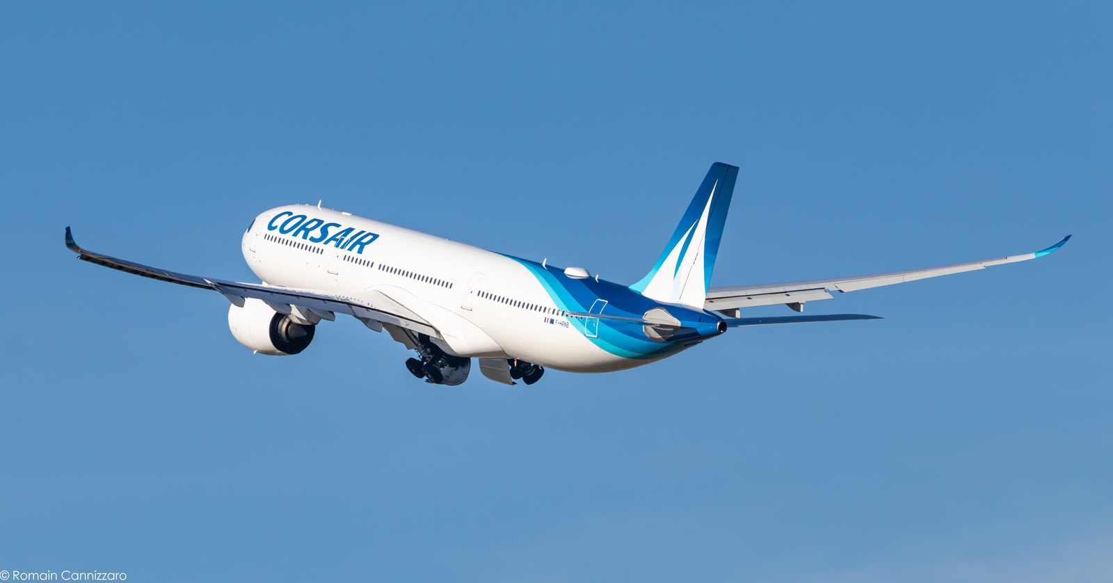 Un Airbus A330neo de Corsair en vol